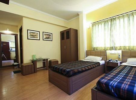 Tiger Inn Kolkata Luaran gambar